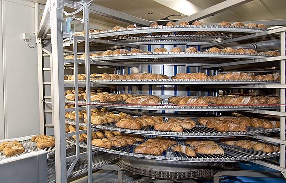 Romer's Hausbäckerei tut mit ihrem leckeren Gebäck nicht nur dem Gaumen Gutes, sondern auch der Umwelt mit den neuen Spiralfroster. (Bilder ZVG)