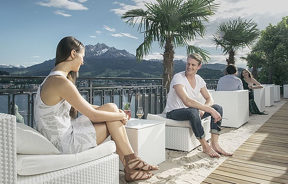 Austausch mit Berufskollegen und Branchenkennern in der Beach Lounge. (ZVG)