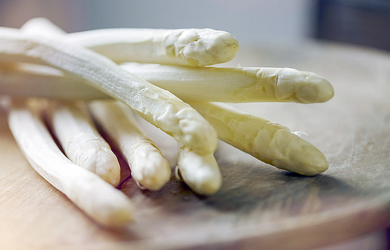 Les asperges du Valais, l’un des trois produits du terroir imposés pour le concours. (Valais Wallis Promotion/Sekdrik Nemeth)